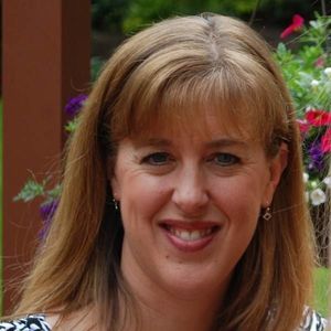 Meet your Posher, Debbie